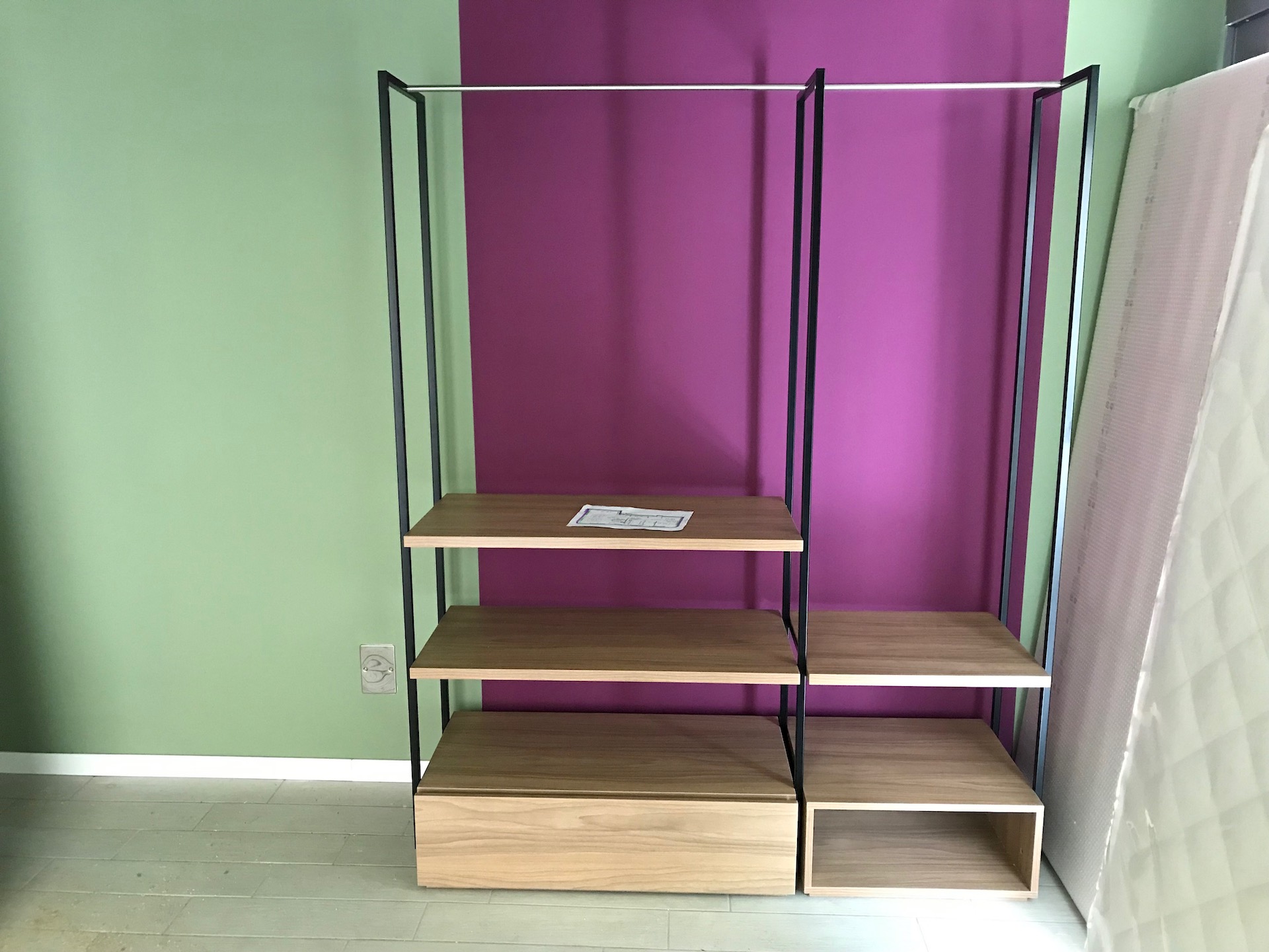 Pop colors on the walls