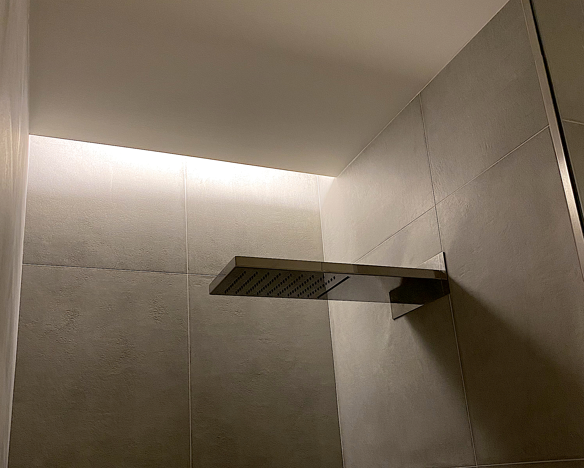 Dettaglio interno doccia