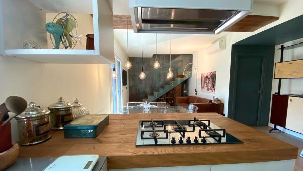 Vista soggiorno da cucina