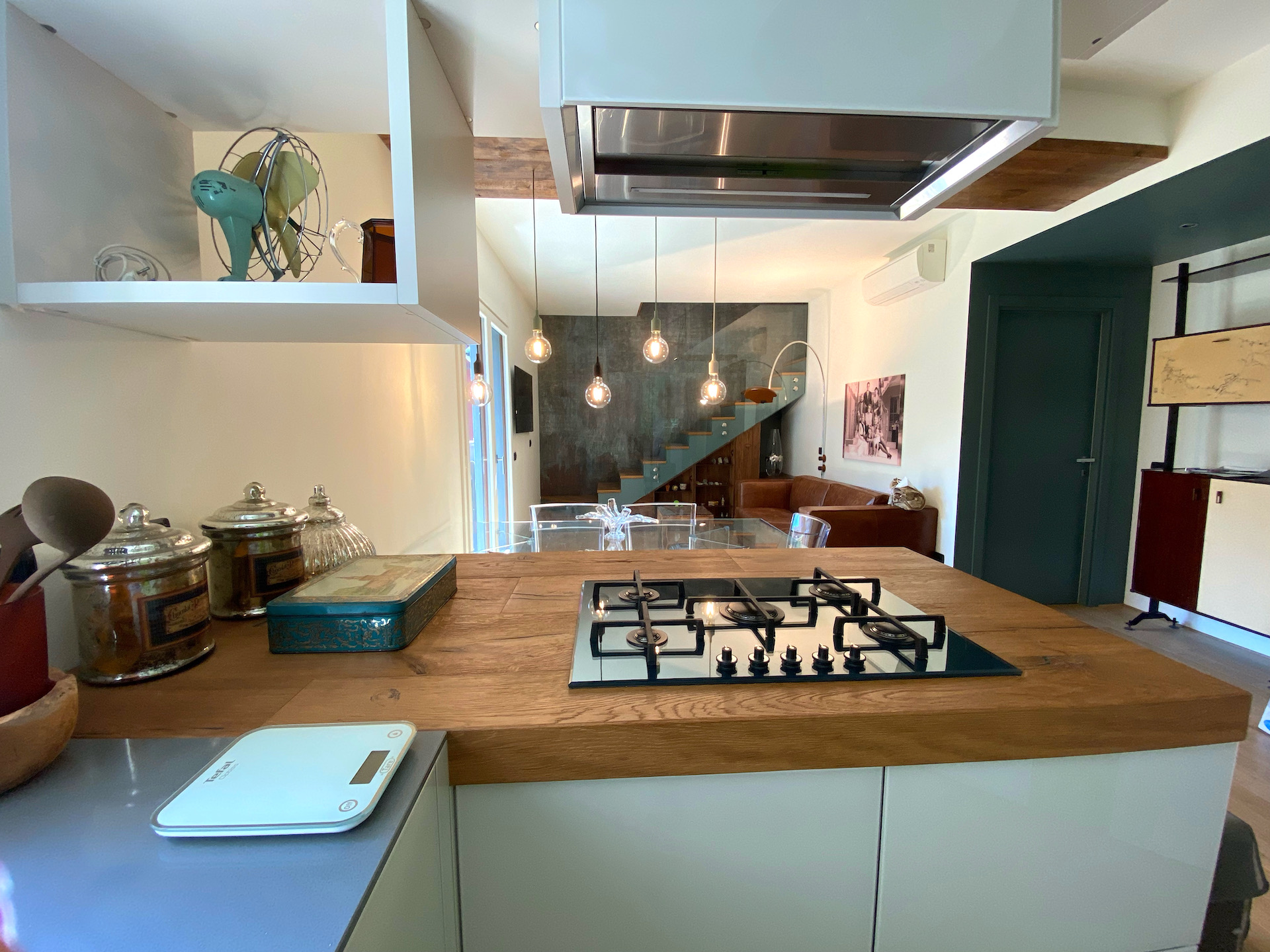 Vista soggiorno da cucina