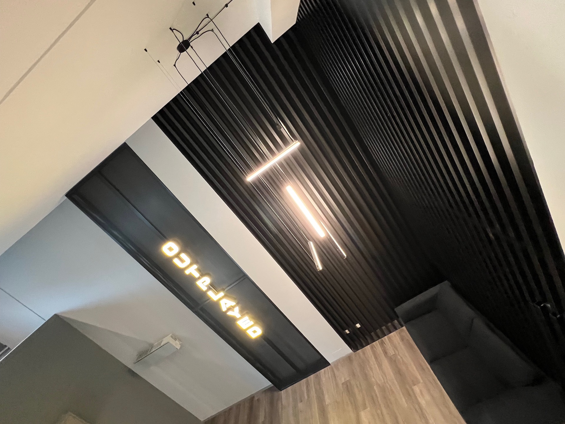 Ingresso spazio milanese Outplayed