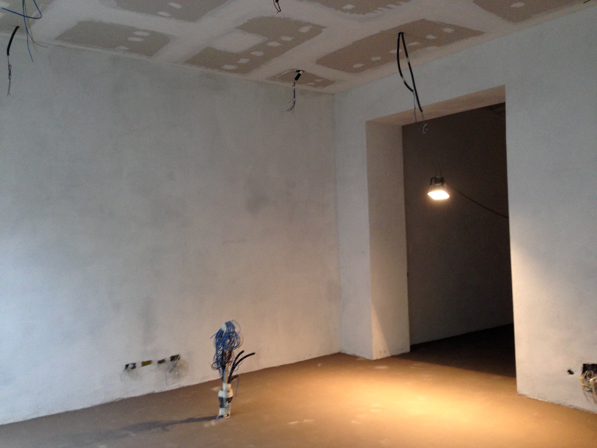 Preparation phase of the walls and floor