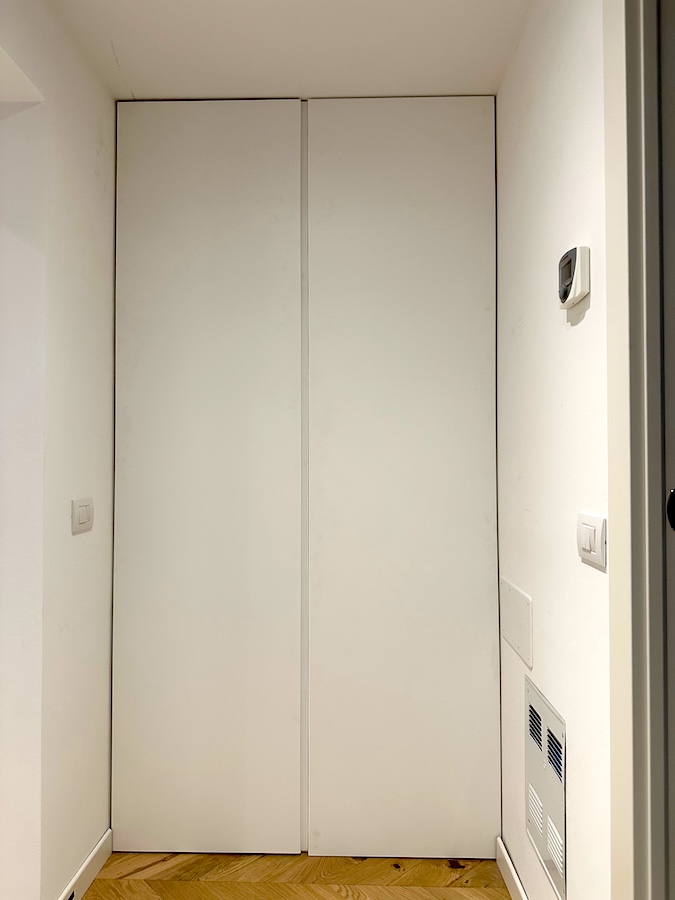 Ante su misura per occultamento armadio tecnico