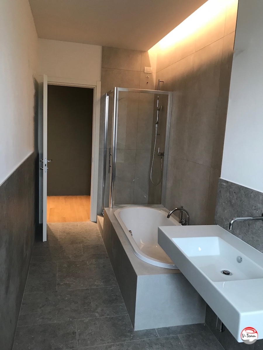 Bagno zona notte con vasca