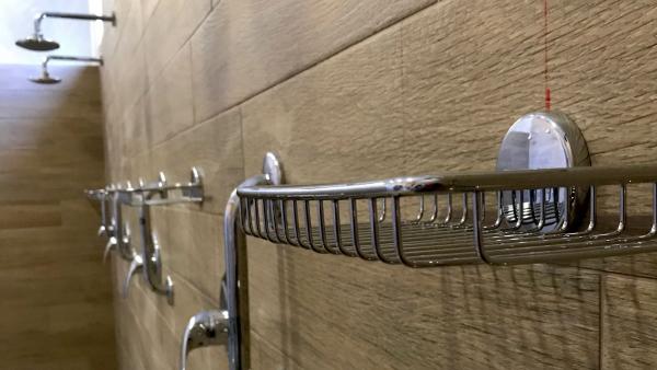 Detail of the accessories during assembly