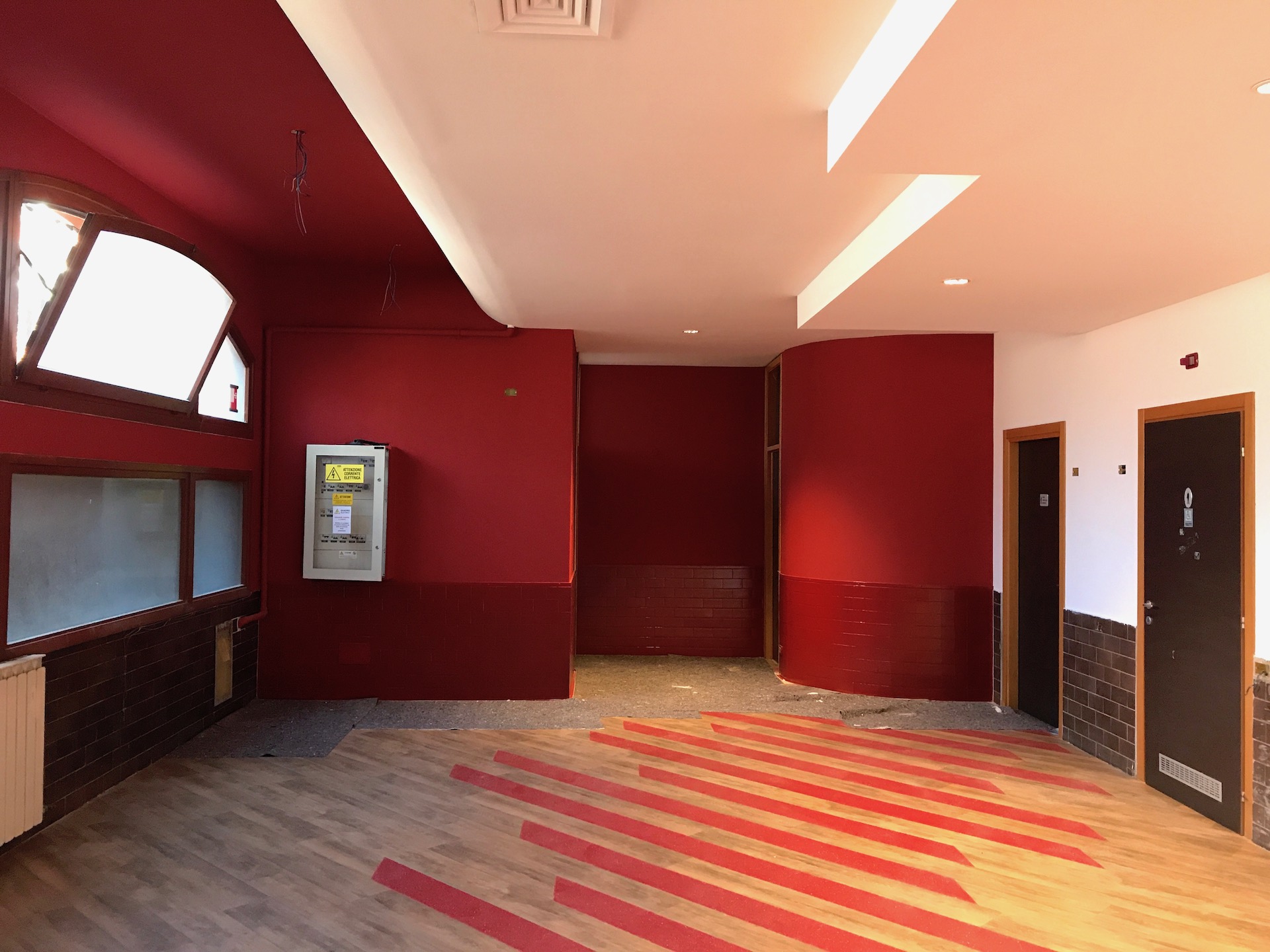 Men changing room entrance area